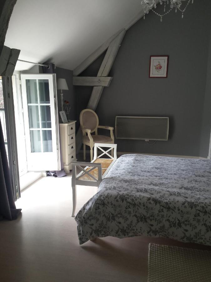 Chambres Des Rosiers Sennevieres Eksteriør billede